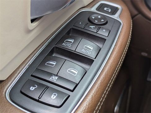 Used 2020 RAM 3500 Laramie image 33