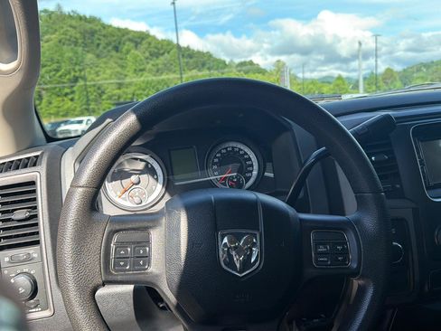 Used 2013 RAM 1500 Express AWD/4WD image 12