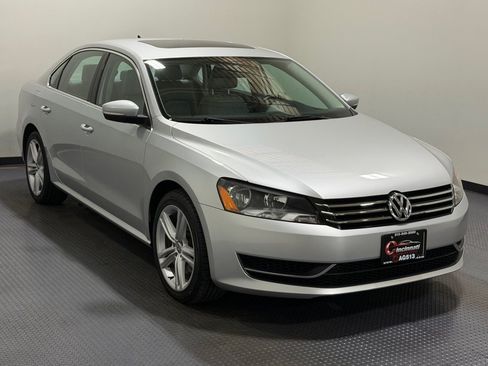 Used 2014 Volkswagen Passat TDI SE FWD image 4