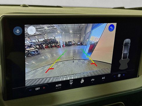 New 2025 Ford Maverick XL image 15