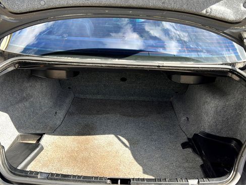 Used 2001 BMW 330i Sedan image 15