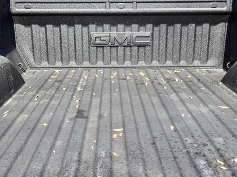 Certified 2024 GMC Sierra 1500 SLT AWD/4WD image 31