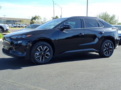 New 2026 Subaru Solterra Premium image 2