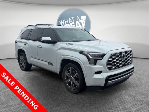 Used 2023 Toyota Sequoia Capstone image 1