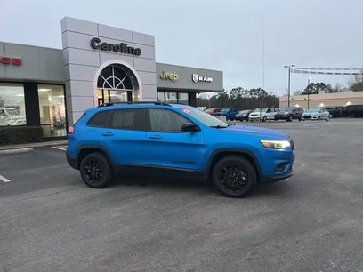 Used 2023 Jeep Cherokee Altitude Lux