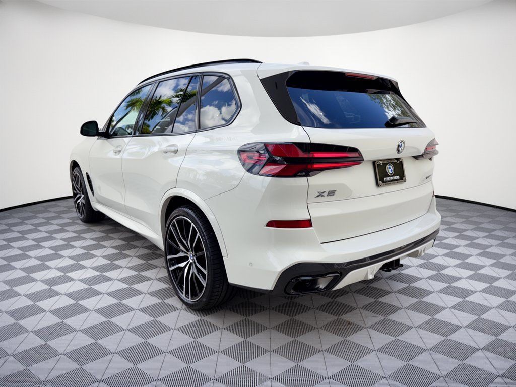 Used 2025 BMW X5 xDrive40i w/ Executive Package AWD/4WD image 3