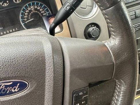 Used 2011 Ford F150 XLT w/ XLT Chrome Pkg image 12