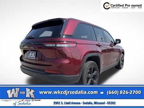 Certified 2023 Jeep Grand Cherokee Altitude AWD/4WD image 8