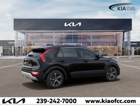 New 2026 Kia Niro EX FWD image 6
