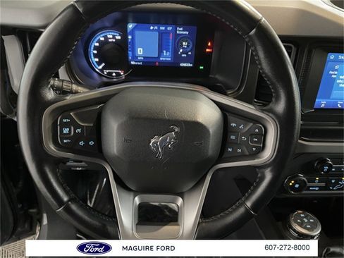 Used 2022 Ford Bronco Black Diamond image 31