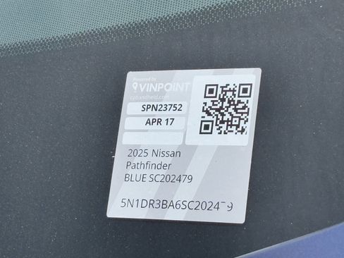 Used 2025 Nissan Pathfinder SV FWD image 30