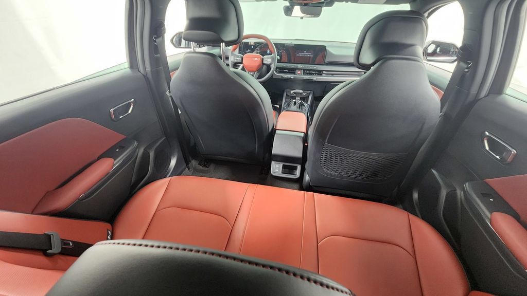 New 2026 Kia K4 GT-Line w/ GT-Line Premium Package FWD image 17