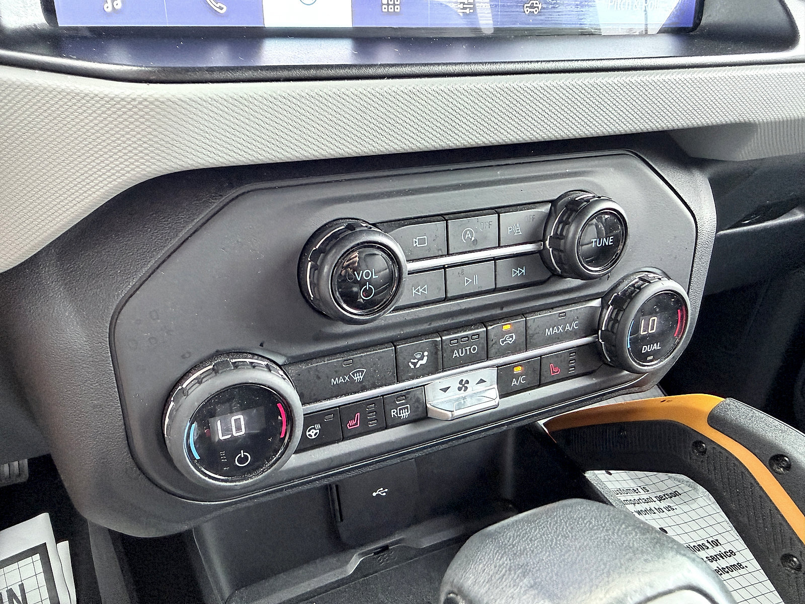 Used 2023 Ford Bronco Badlands AWD/4WD image 39