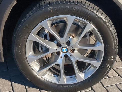 Certified 2024 BMW X5 sDrive40i w/ Premium Package image 12