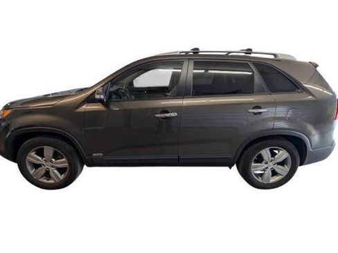 Used 2012 Kia Sorento EX w/ Premium Plus Pkg AWD/4WD image 2