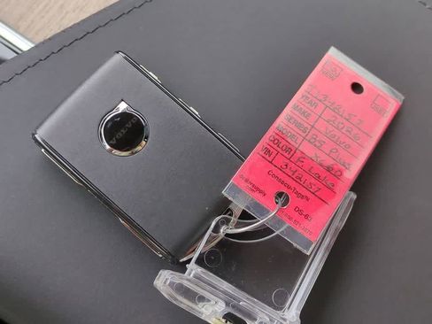 Certified 2026 Volvo XC60 B5 Plus w/ Protection Package Premier image 34