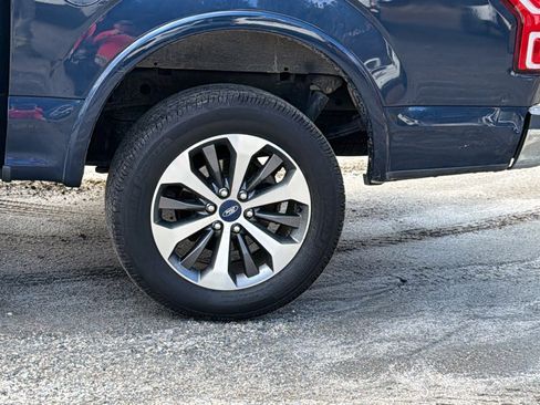 Used 2018 Ford F150 Lariat image 12