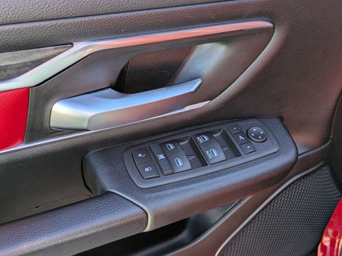 Used 2021 RAM 1500 Big Horn image 14