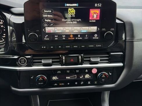 Used 2023 Nissan Pathfinder SL image 15