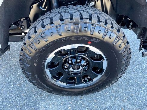 New 2026 Ford F250 Platinum w/ Tremor Off-Road Package image 12