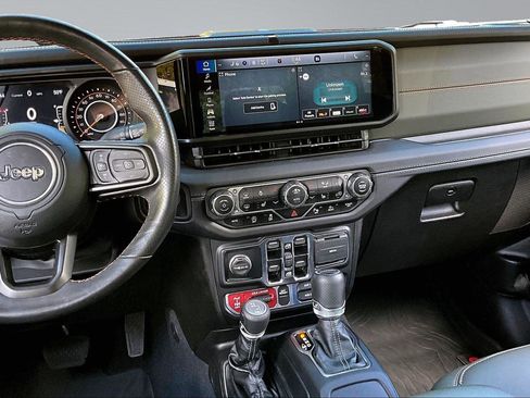 Used 2024 Jeep Gladiator Mojave w/ Safety Group AWD/4WD image 6