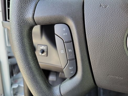 Used 2025 Chevrolet Express 2500 w/ Driver Convenience Package RWD image 20