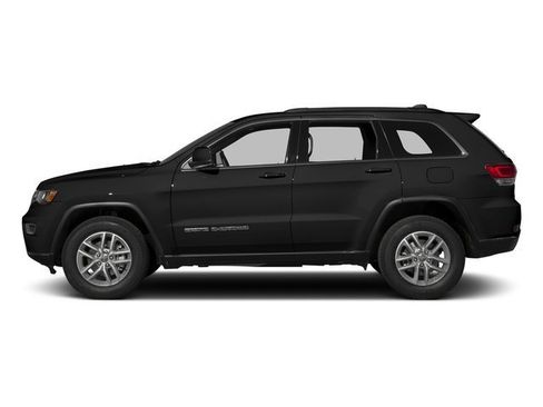 Used 2017 Jeep Grand Cherokee Altitude AWD/4WD image 3