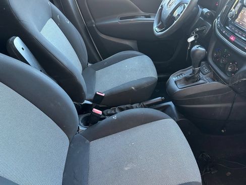 Used 2021 RAM ProMaster City Tradesman FWD image 20