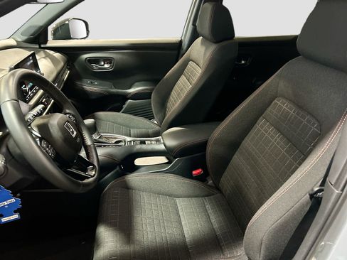 Used 2025 Honda HR-V Sport image 20