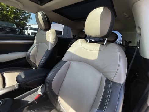 Used 2020 MINI Cooper SE w/ 6.5" Touchscreen Package FWD image 17