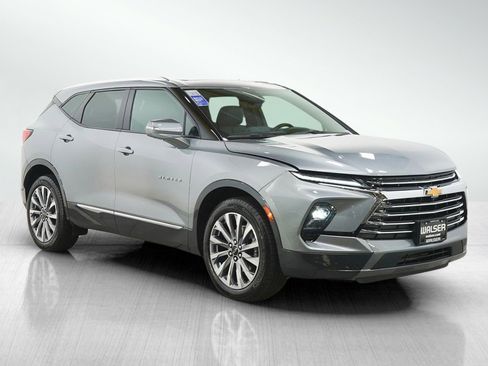 Used 2023 Chevrolet Blazer Premier w/ Driver Confidence II Package image 7