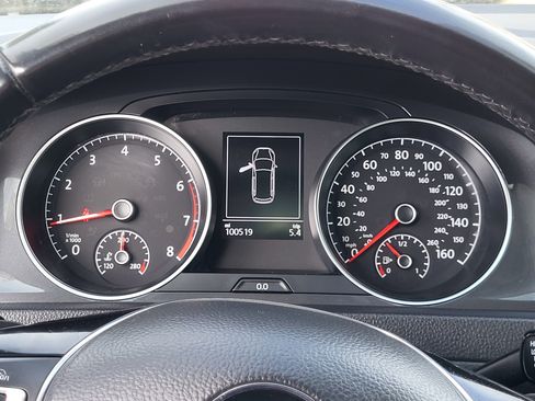 Used 2018 Volkswagen Golf Alltrack S image 23