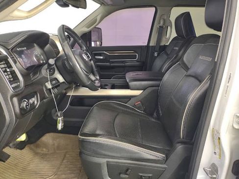 Used 2023 RAM 2500 Laramie AWD/4WD image 13