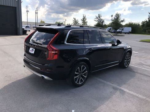 Used 2019 Volvo XC90 T5 Momentum w/ Protection Package Premier FWD image 6