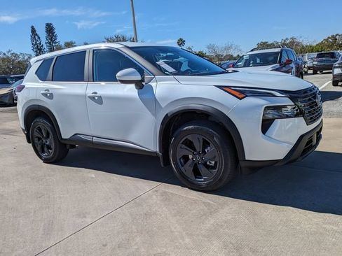 New 2026 Nissan Rogue SV FWD image 2