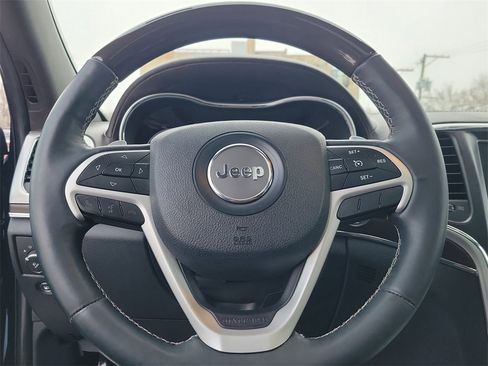 Used 2014 Jeep Grand Cherokee Overland image 23
