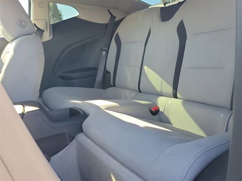 Used 2018 Chevrolet Camaro LT w/ RS Package image 12