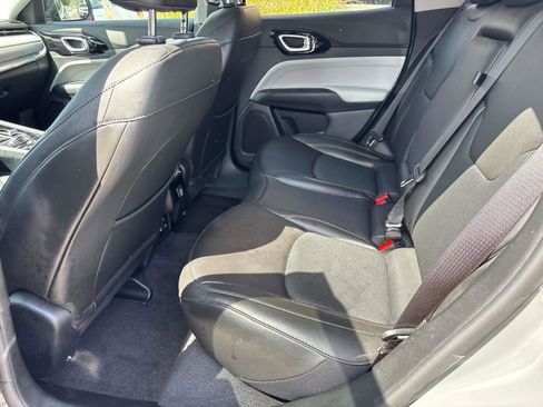 Used 2022 Jeep Compass Limited image 7