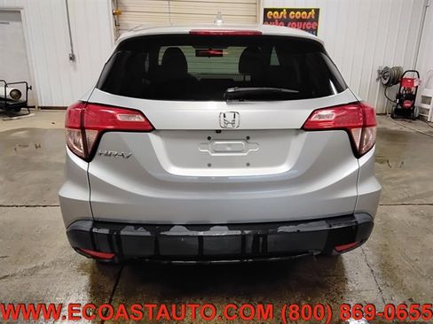 Used 2016 Honda HR-V EX image 8