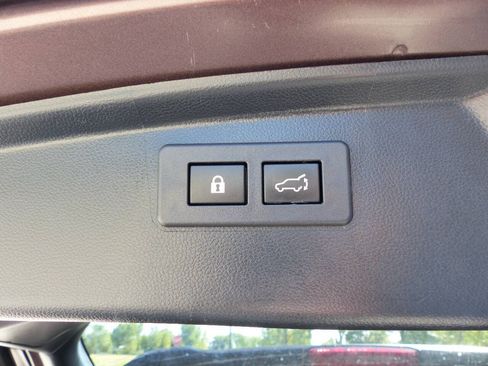 Used 2020 Subaru Outback Limited w/ Popular Package #2 AWD/4WD image 43