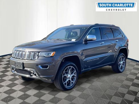 Used 2020 Jeep Grand Cherokee Overland image 3