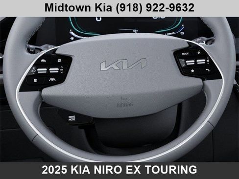 New 2025 Kia Niro EX Touring FWD image 22