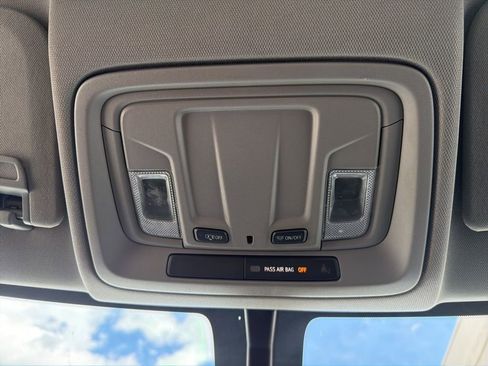 Used 2020 GMC Sierra 2500 4x4 Regular Cab w/ Convenience Package image 22