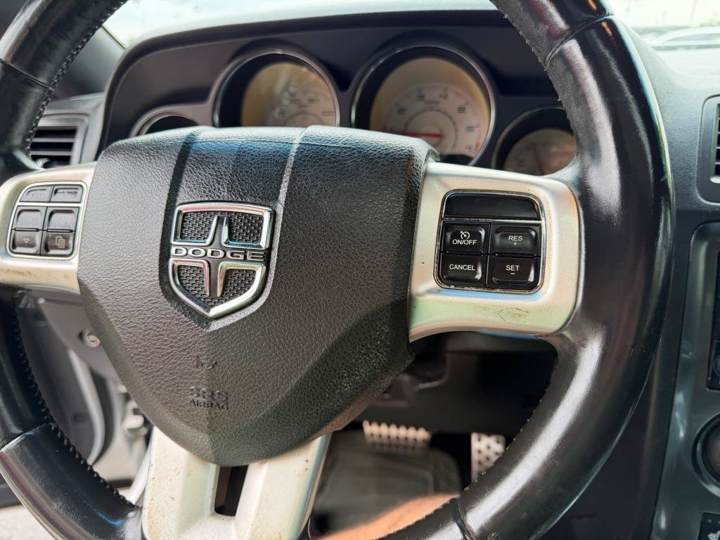 Used 2012 Dodge Challenger SXT Plus RWD image 21