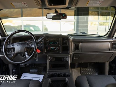 Used 2007 GMC Sierra 3500 SLT w/ Skid Plate Package image 21