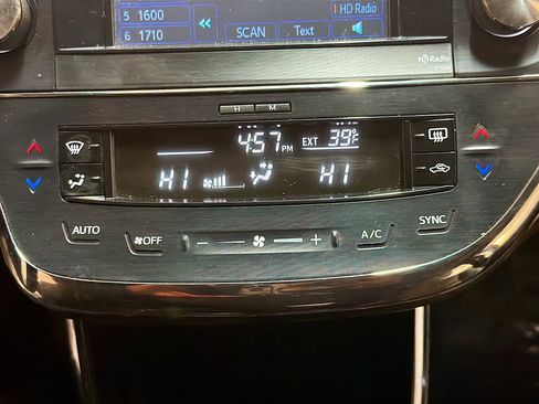 Used 2014 Toyota Avalon XLE Premium image 22