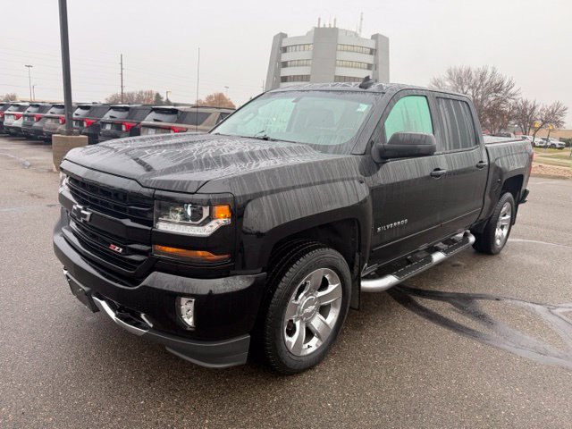 Used 2018 Chevrolet Silverado 1500 LT w/ All Star Edition AWD/4WD image 6