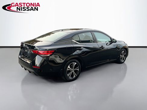 Used 2021 Nissan Sentra SV image 9