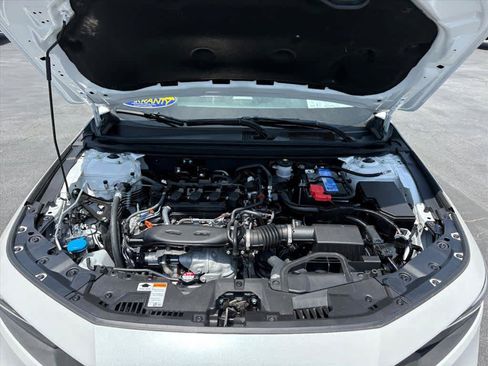 Used 2025 Honda Accord SE image 31