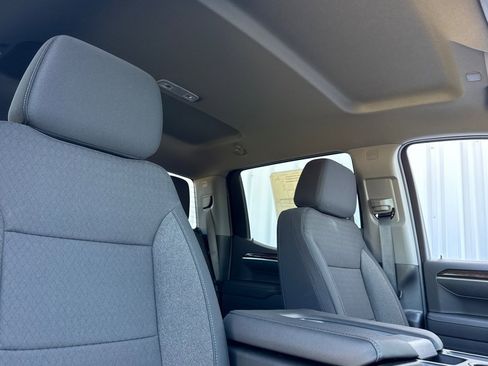 New 2026 GMC Sierra 1500 Elevation image 13